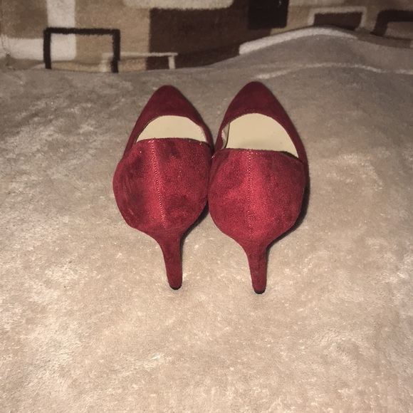 Red suede heels 👠 designed by ollio size 5.5 - Picture 4 of 10